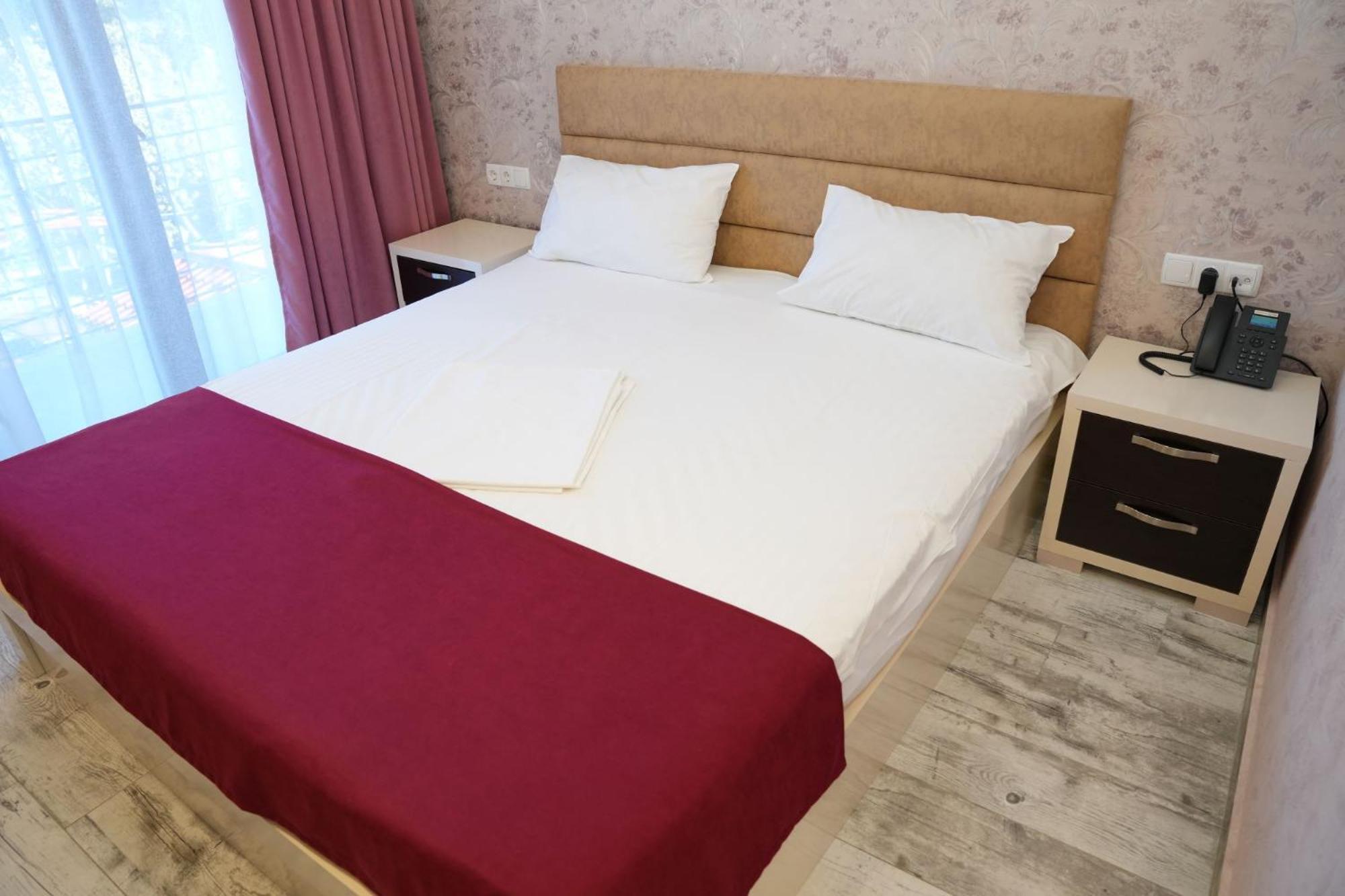 Sierra Hotel Tbilisi Exteriör bild