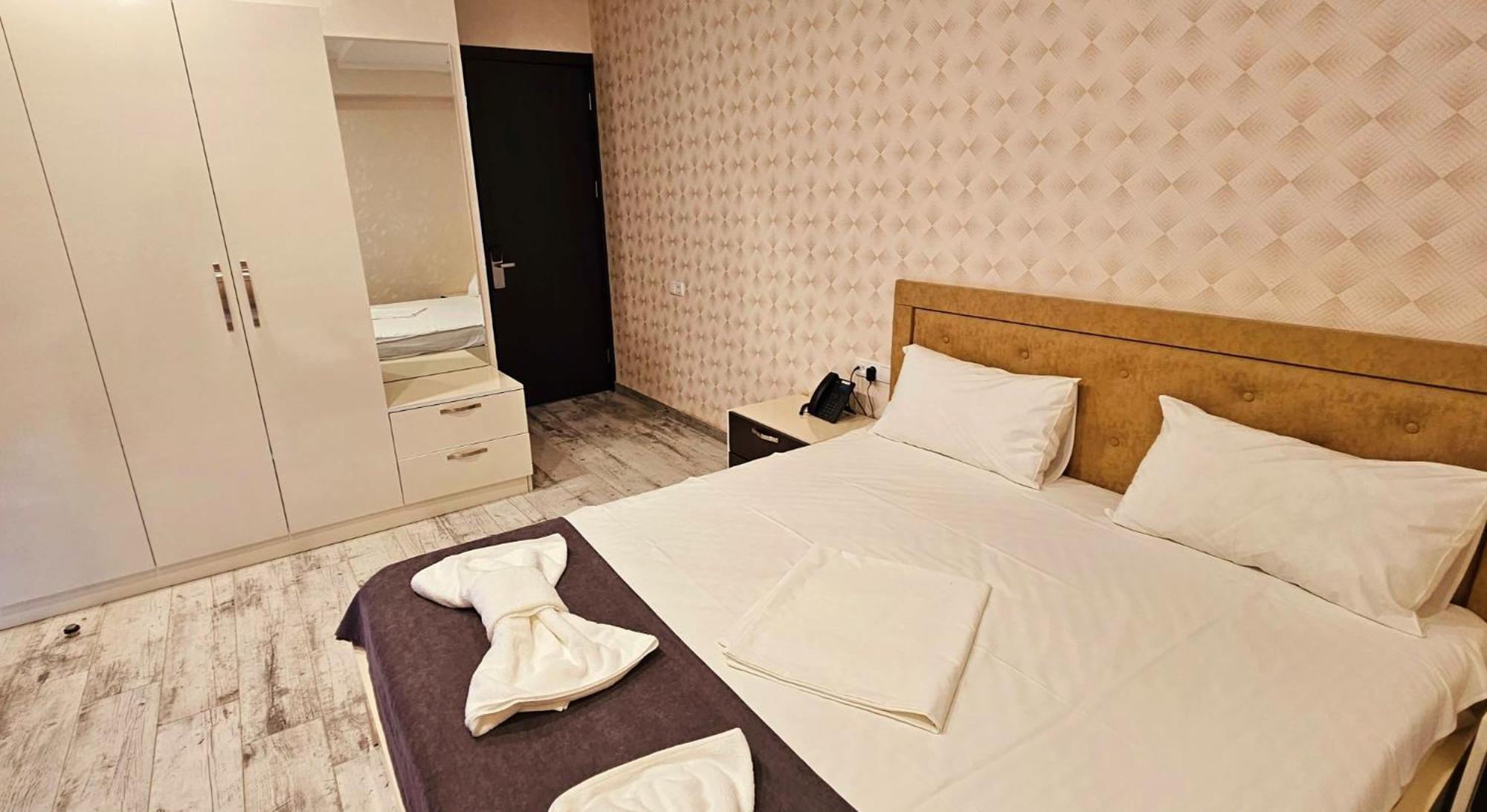 Sierra Hotel Tbilisi Exteriör bild